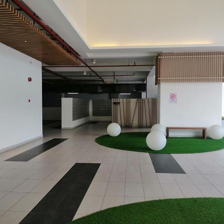 Conezion Residence Putrajaya Nearby Ioi City Mall Екстериор снимка