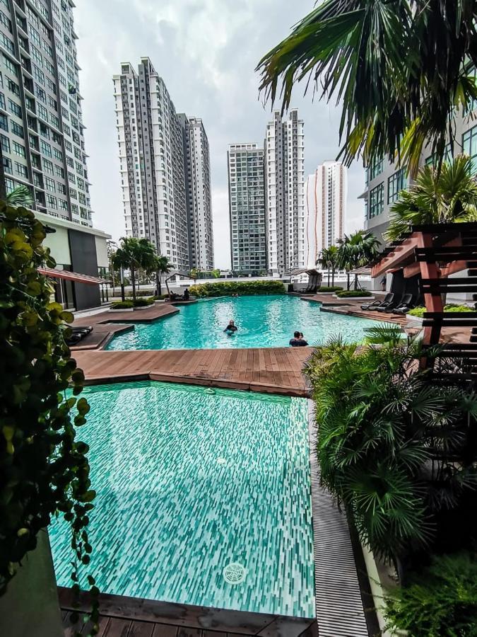 Conezion Residence Putrajaya Nearby Ioi City Mall Екстериор снимка