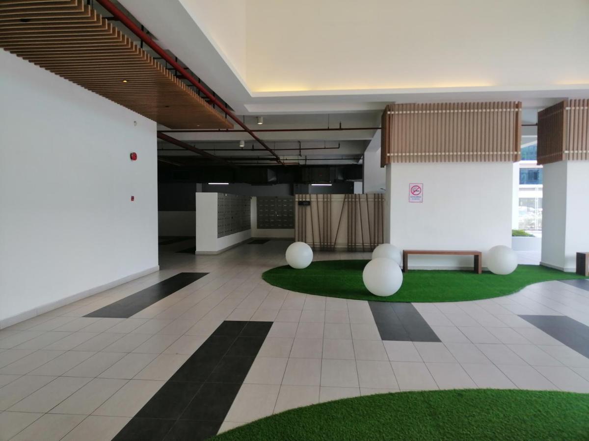 Conezion Residence Putrajaya Nearby Ioi City Mall Екстериор снимка